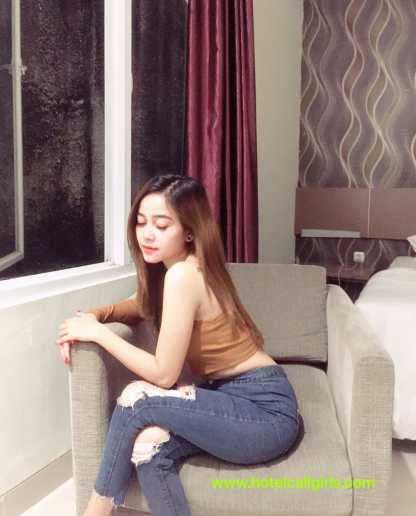 Sarah - 21 Malaysia