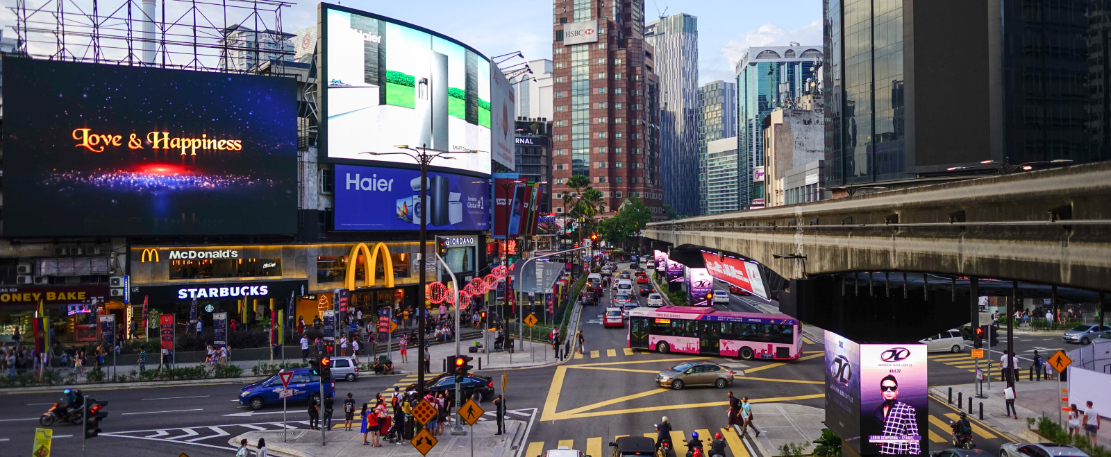 Bukit Bintang Red Light Area | Malaysia Tourist Information - Best Things To See And Do Street Walkers of Bukit Bintang